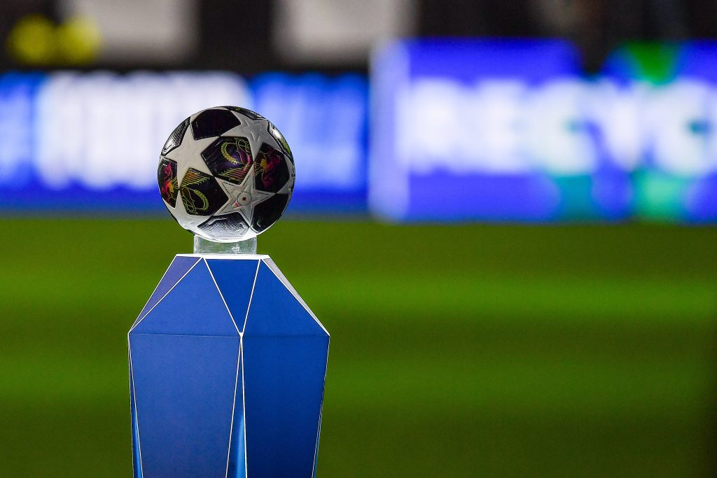 Έπαθλο* ανταμοιβής με την φάση των 16 του Champions League! 