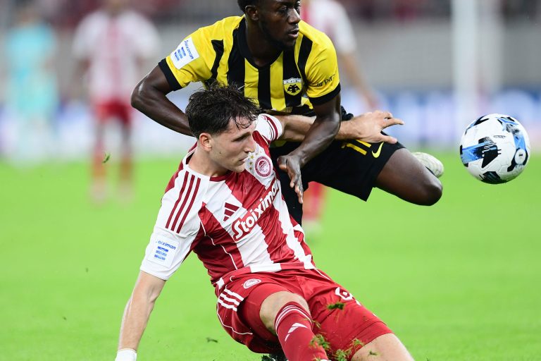 AEK – Ολυμπιακός με 10.000€ σε μετρητά, εντελώς δωρεάν*, με δύο απαντήσεις στο Master της Stoiximan!